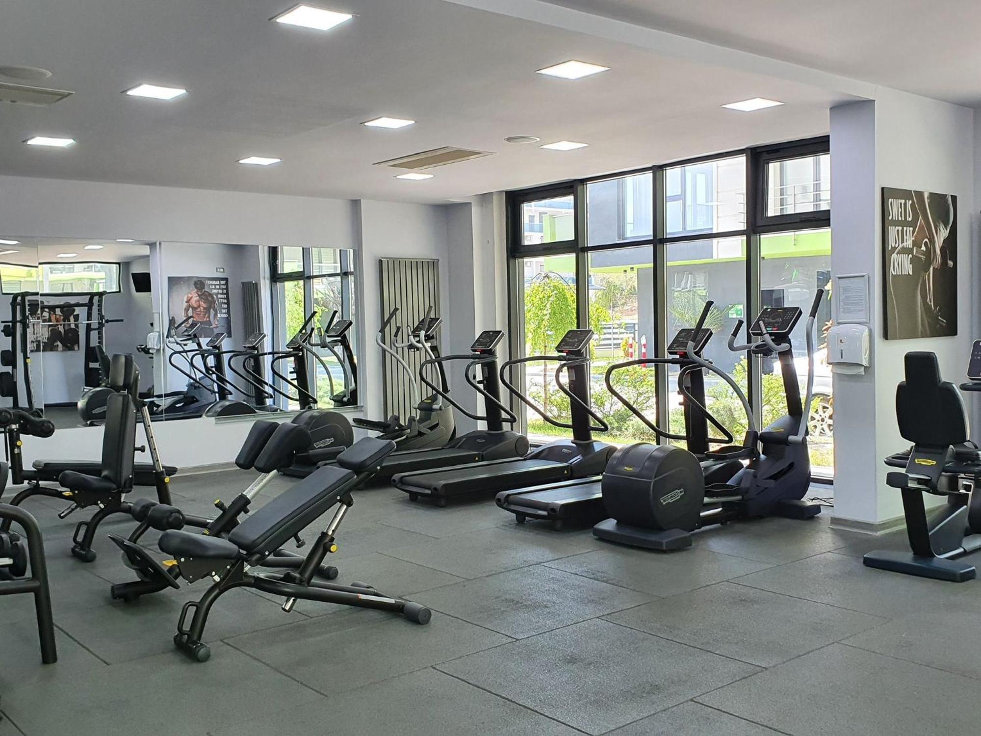 Eka Studio - Pool & Spa Beach Resort Нэводари Экстерьер фото