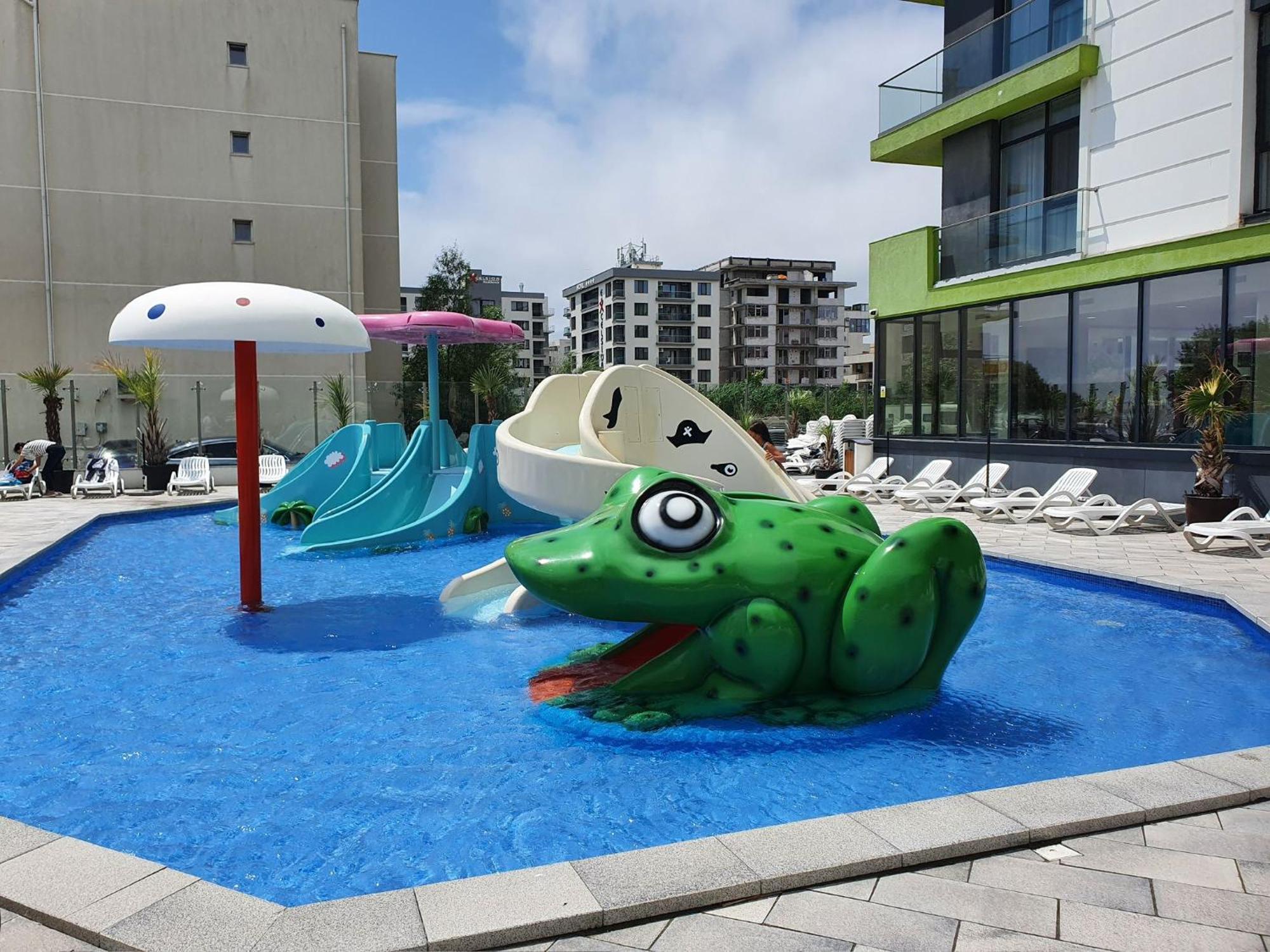 Eka Studio - Pool & Spa Beach Resort Нэводари Экстерьер фото