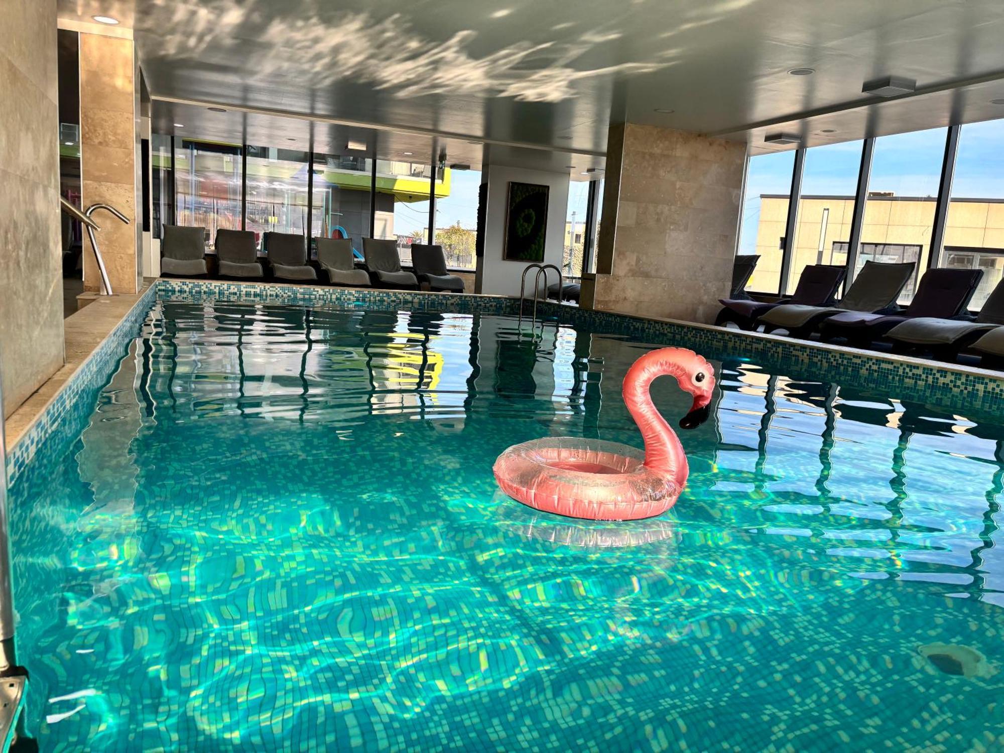 Eka Studio - Pool & Spa Beach Resort Нэводари Экстерьер фото