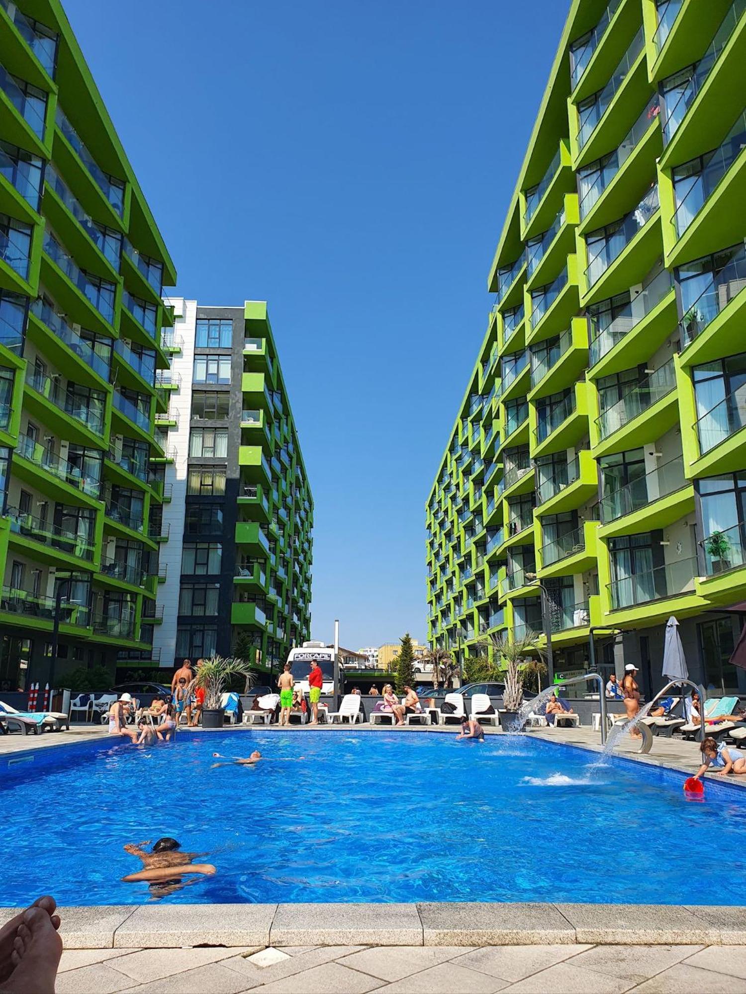Eka Studio - Pool & Spa Beach Resort Нэводари Экстерьер фото